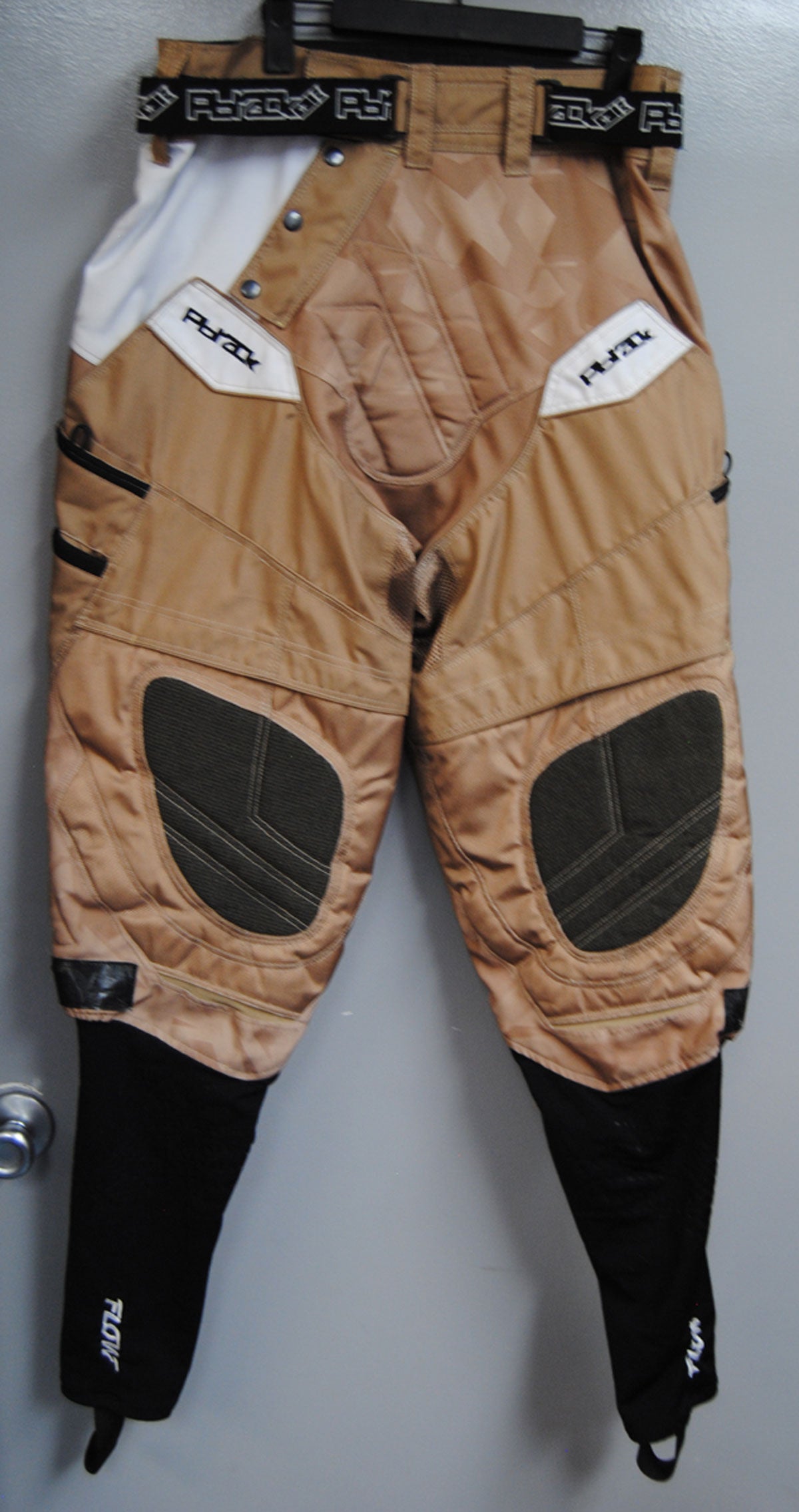 Used Pbrack Flow Paintball Pants - Tan - Large - Pbrack