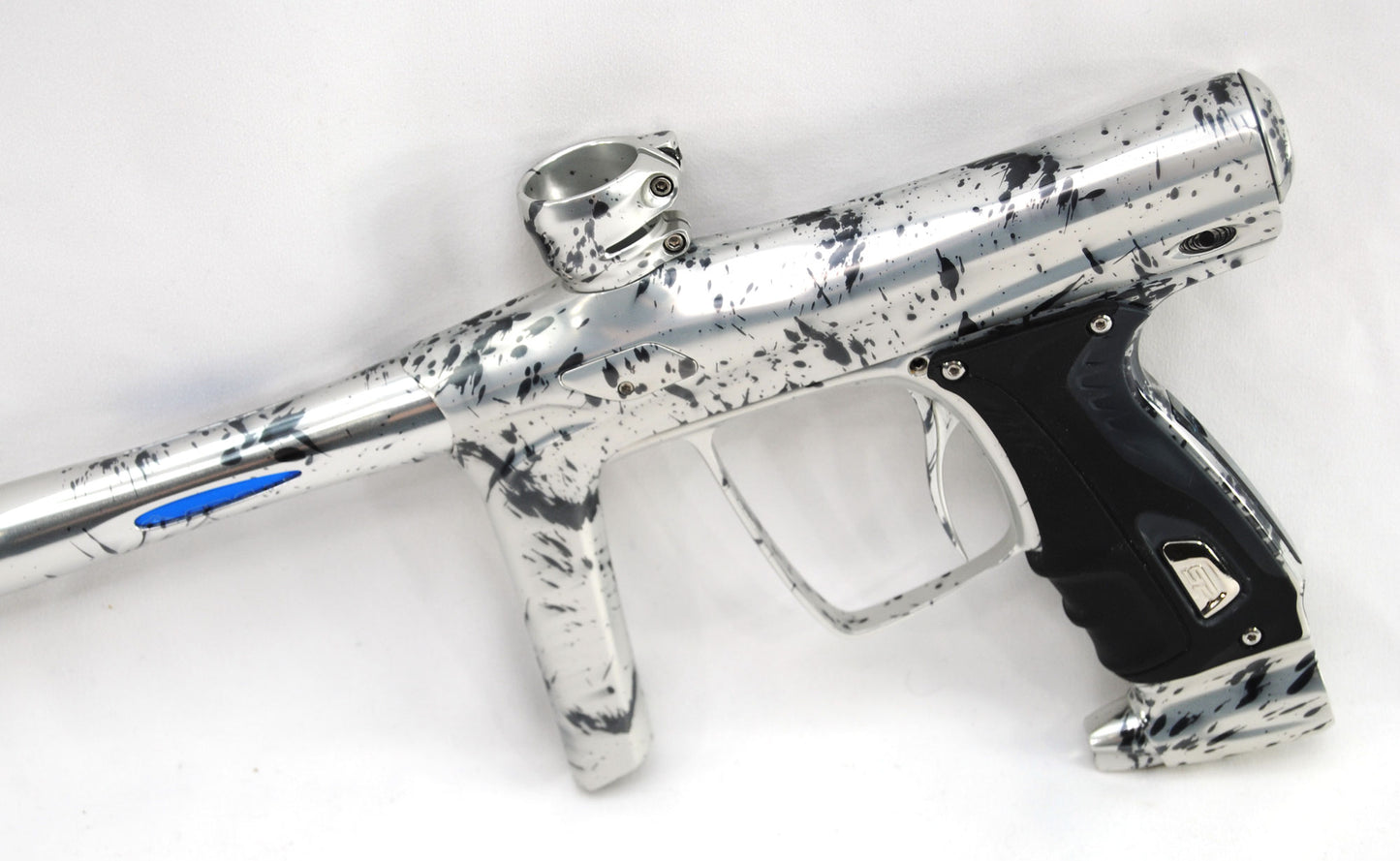 Used Shocker RSX Paintball Gun Bundle - Winter