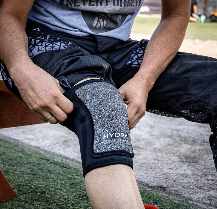 Hydra Black Knee Pads w/ Hydra Skin